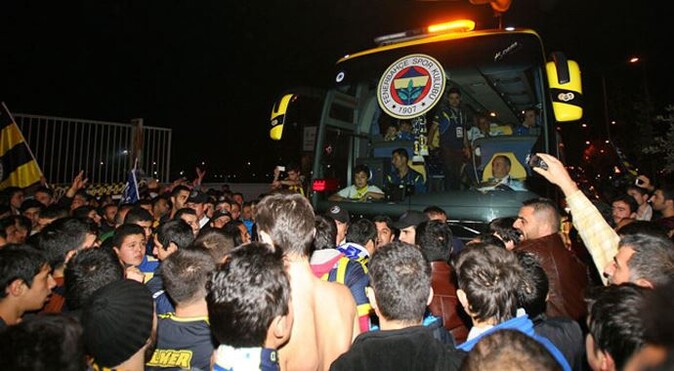 Fenerbahçe&#039;ye Samandıra&#039;da protesto