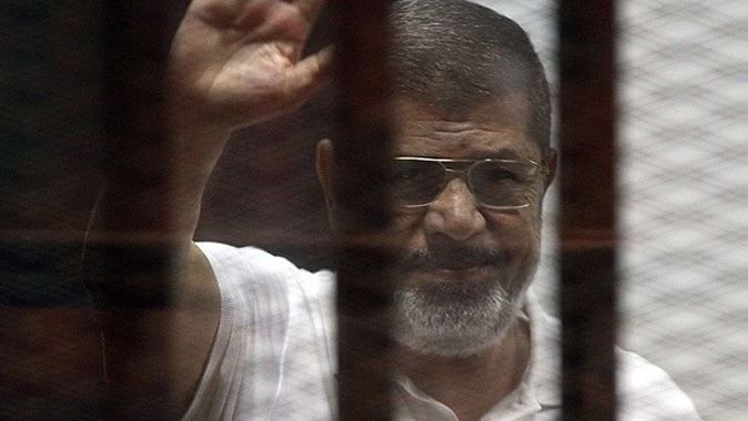 Mursi&#039;nin davası ertelendi!