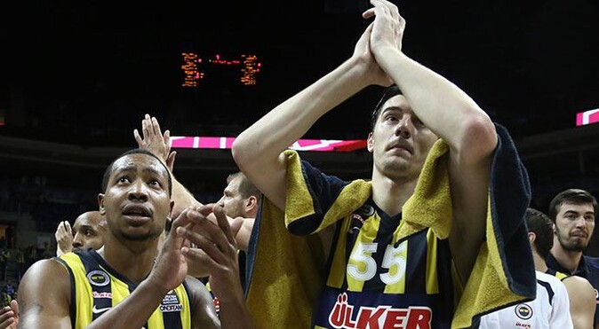 Fenerbahçe Ülker Turow Zgorzelec&#039;i rahat geçti