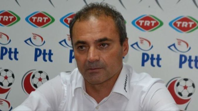 Orduspor&#039;un teknik direktörü Erkan Sözeri, trafik kazası geçirdi!