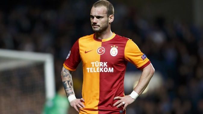 Galatasaray yönetimi Sneijder ile ilgili kararını verdi