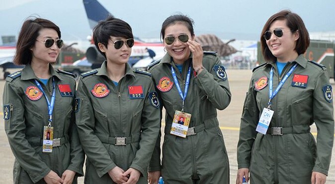 Çin&#039;in ilk kadın savaş pilotları