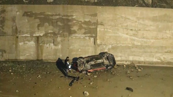 Otomobil 60 metrelik uçuruma yuvarlandı: 1 ölü, 2 yaralı