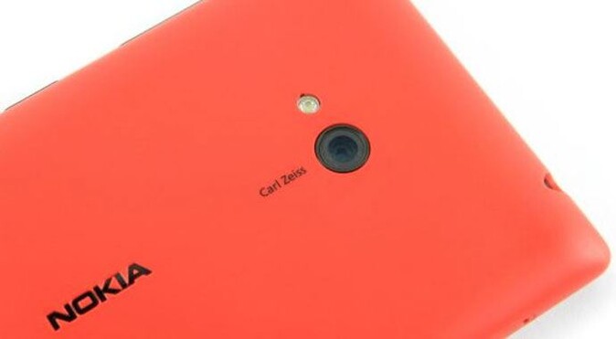 Nokia Lumia 730 selfie rekoru kırdı