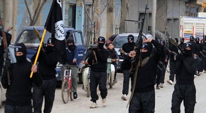 IŞİD militanları birbirine girdi!