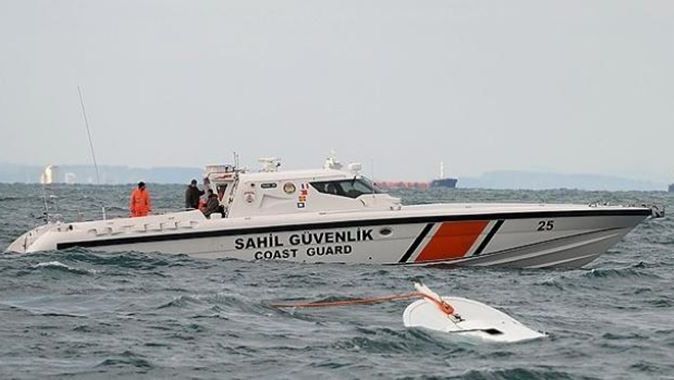 Ayvalık&#039;ta kaçakları taşıyan tekne battı, 2 ölü!
