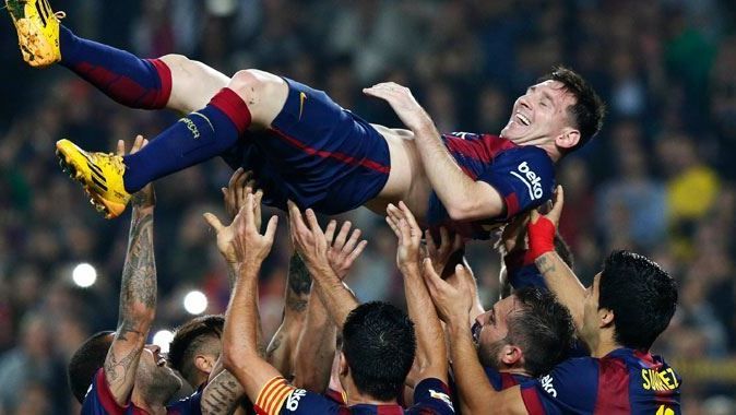 Messi İstanbul&#039;a geliyor