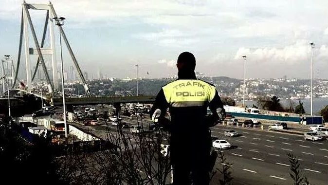 Boğaz Köprüsü&#039;nde korkunç kaza, 1 polis şehit