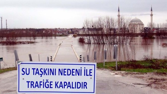 Edirne&#039;de tarihi iki köprü yeniden trafiğe kapatıldı