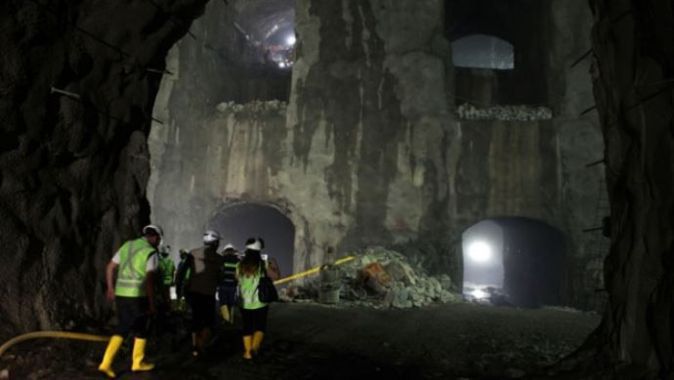 Ekvador&#039;da tünel faciası: 13 ölü