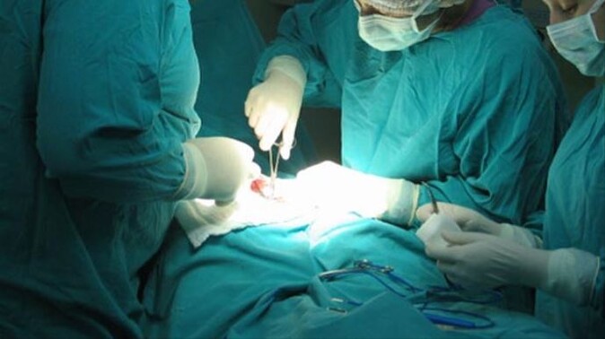 Ameliyatta atardamarı kesilen hasta kurtarılamadı