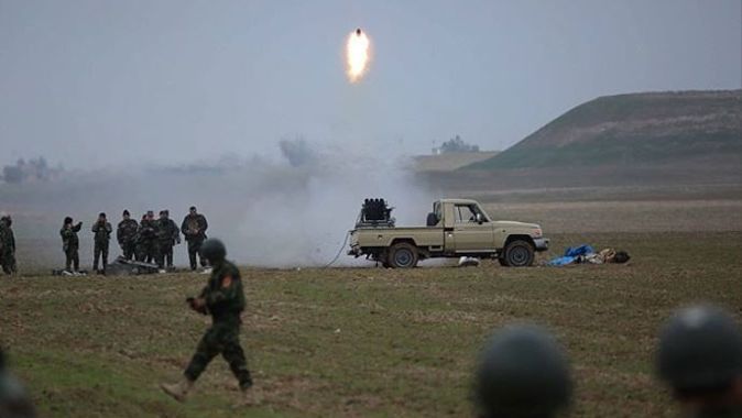 Peşmerge IŞİD&#039;e saldırıya geçti