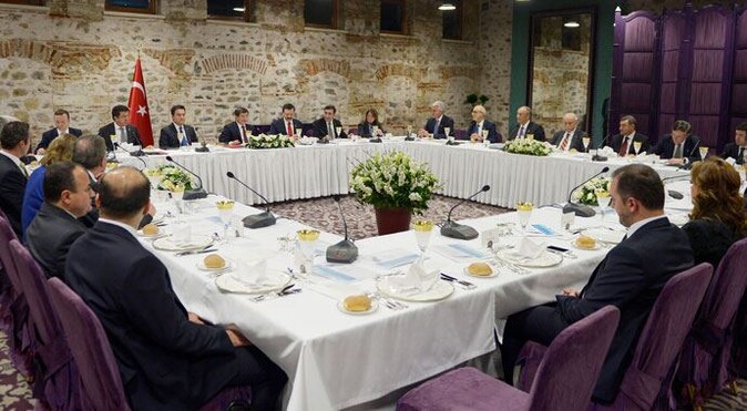 Davutoğlu&#039;nun verdiği yemek sona erdi