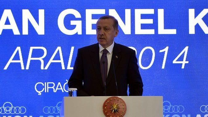 Erdoğan tek sözü ile salonu ayağa kaldırdı
