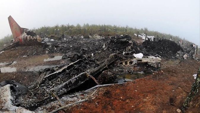 Cezayir&#039;de feci uçak kazası 103 ölü var - son gelişmeler