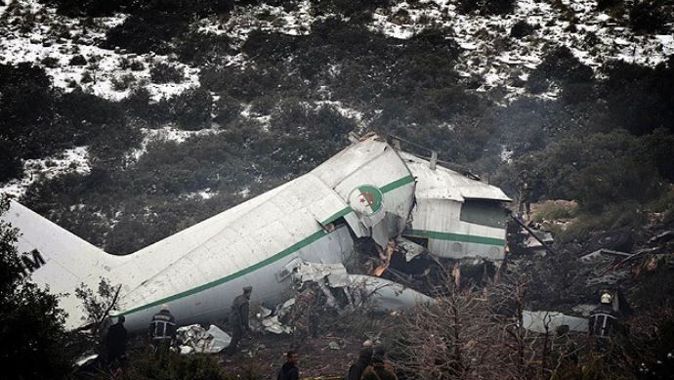 Cezayir&#039;deki uçak kazasında 1 kişi kurtuldu