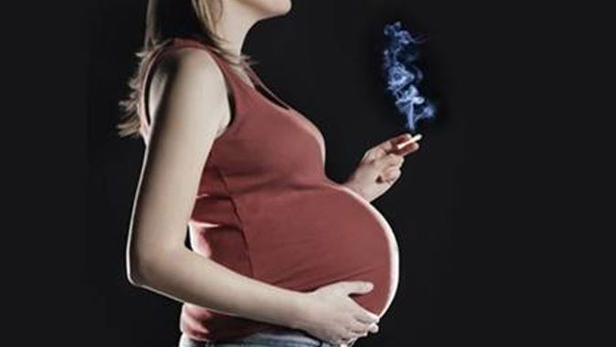 Dikkat! Sigara hamile kalma şansını düşürüyor