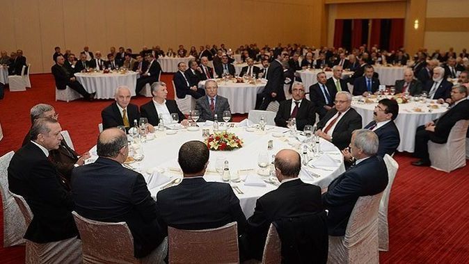 Başbakan Erdoğan eski AK Parti milletvekilleriyle bir araya geldi