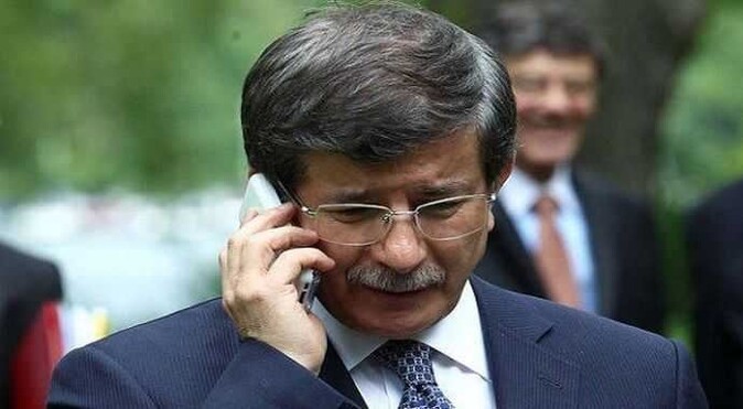 Davutoğlu&#039;nun yoğun telefon trafiği