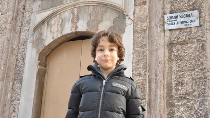 Şehzade Mustafa&#039;nın oğlu babasının ziyaretine gitti
