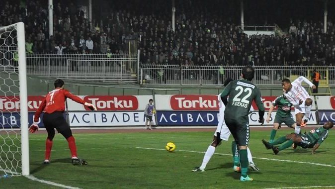 Konyaspor&#039;a evinde Elazığ darbesi (Torku Konya 2-3 Elazığ)