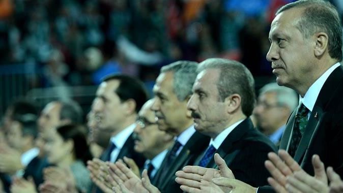 Başbakan Erdoğan: &#039;Resmen arkadan hançerlemişler&#039;