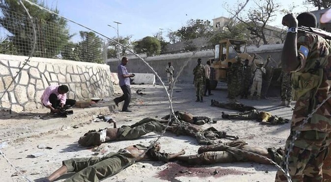 Cumhurbaşkanlığı Sarayı&#039;na saldırdılar: 11 ölü