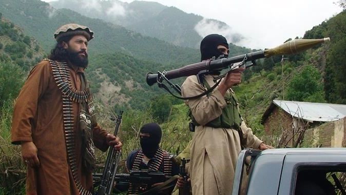 Taliban, askeri kontrol noktasına saldırdı: 19 asker öldürüldü