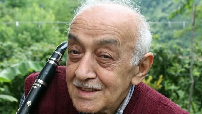 Dünyaca ünlü klarnetçi Ahmet Özdemir toprağa verildi