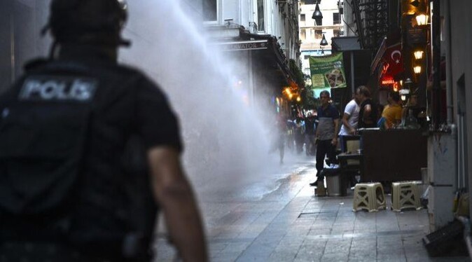 Ankara&#039;da toplanan gruba polis müdahale etti