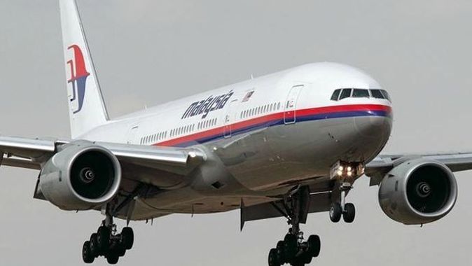 Kaybolan Malezya uçağı ile ilgili flaş iddialar: Rotasını...