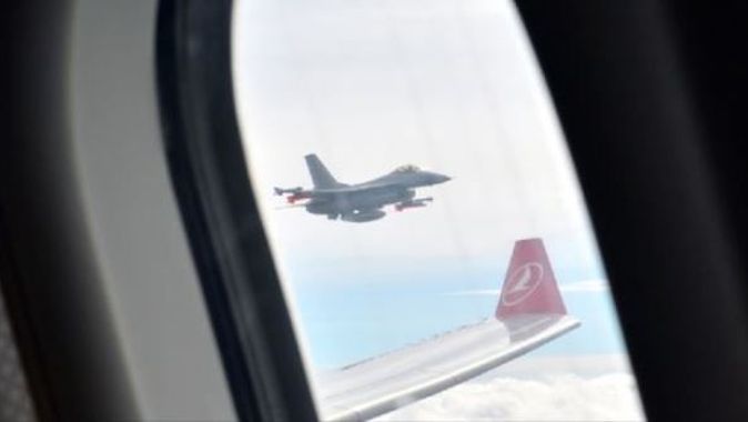 Cumhurbaşkanı Gül&#039;ü kraliyet uçakları karşıladı