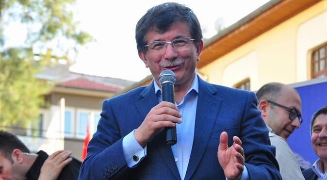 Ahmet Davutoğlu&#039;ndan Süleyman Şah Türbesi ile ilgili açıklama