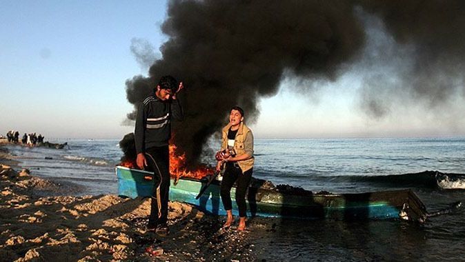 İsrail&#039;den Gazzeli balıkçılara saldırı