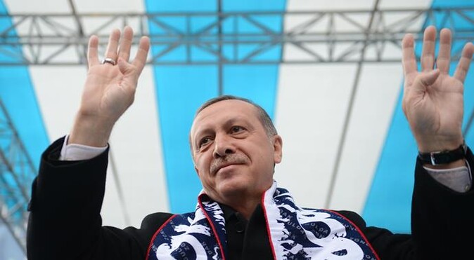 Başbakan Erdoğan&#039;ın sesi şaşırttı - İZLE