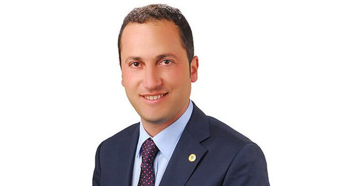 Şırnak Belediye Başkanı Serhat Kadırhan oldu
