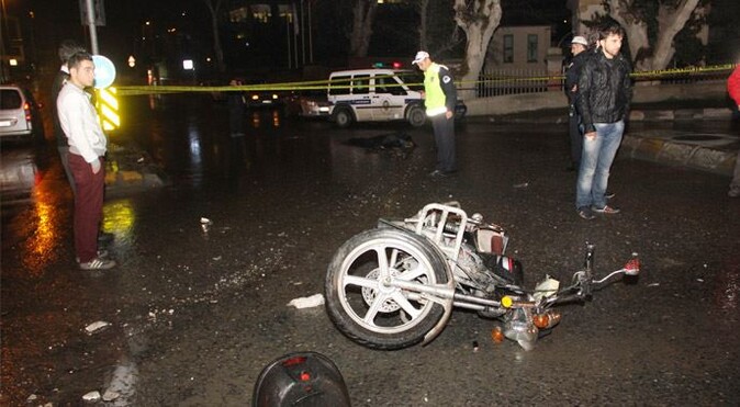 Kağıthane&#039;de motosiklet kazası; 1 ölü, 1 yaralı
