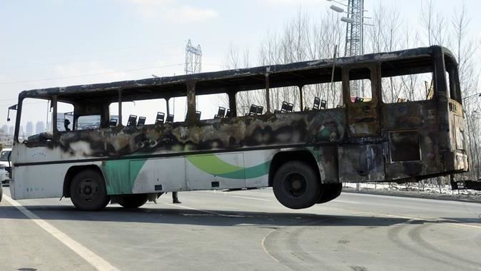 Çin&#039;de otobüs yandı: 10 ölü
