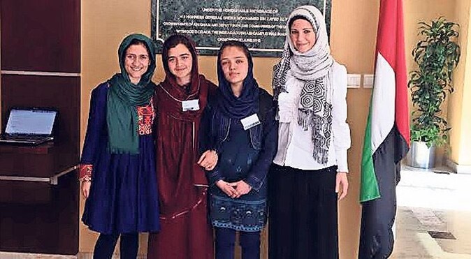 Eğitim için savaşan cesur bir Afgan kadını 