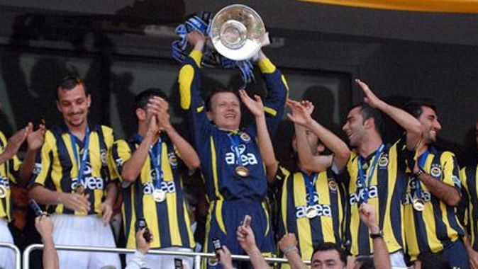 Fenerbahçe, Aziz Yıldırım&#039;la 6. şampiyonluğa koşuyor