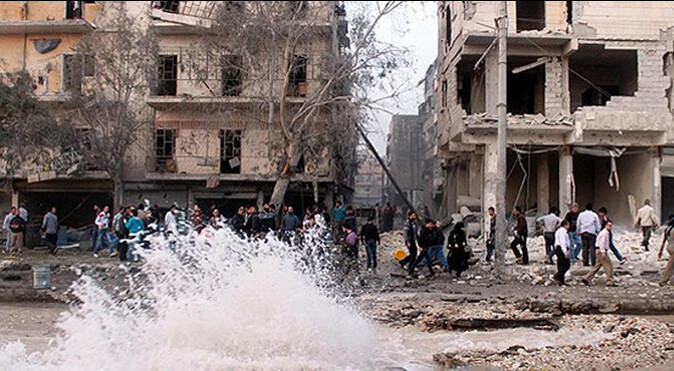 Esad&#039;in mahallesine bomba düştü!