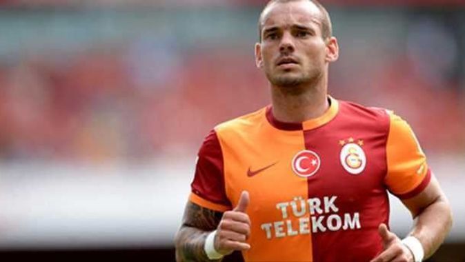 Galatasaraylı Sneijder&#039;a dudak uçuklatan teklif!