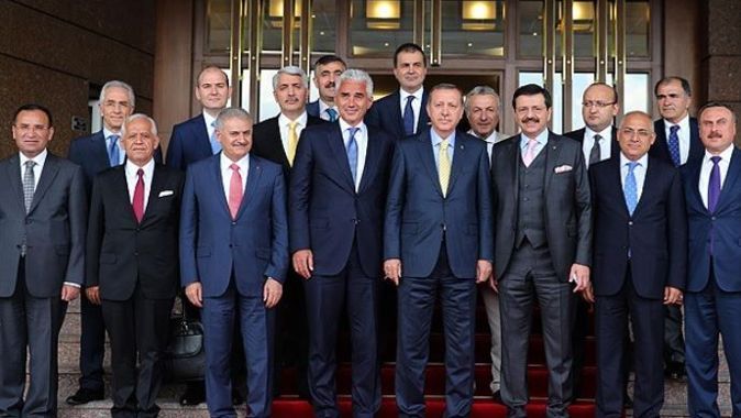 Başbakan Erdoğan&#039;dan iş dünyasıyla istişare