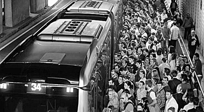 Toplu ulaşımda rekor! Çin ve ABD nüfusu kadar yolcu taşındı