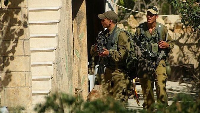 İsrail 17 günde 585 Filistinliyi gözaltına aldı