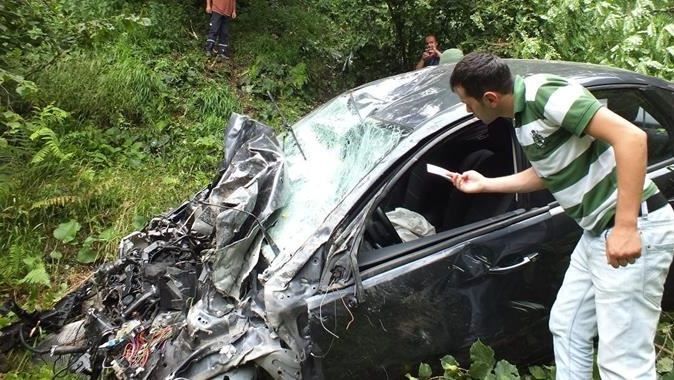 Giresun&#039;da feci kaza otomobil uçuruma devrildi: 2 ölü, 3 yaralı