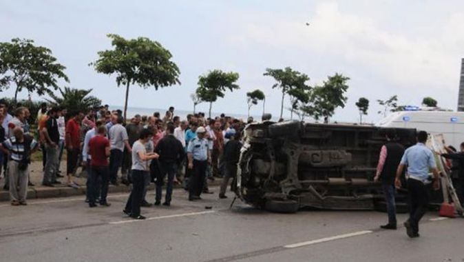 Trabzon&#039;da zincirleme kaza: 11 yaralı