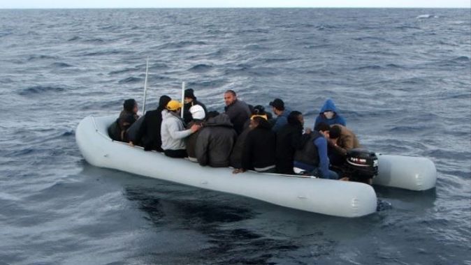 Ege Denizi&#039;nde 45 Suriyeli kaçak yakalandı