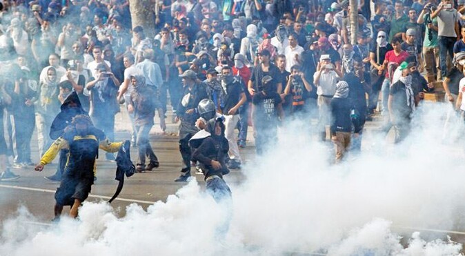 Filistin ateşi Paris&#039;i yakmaya devam ediyor