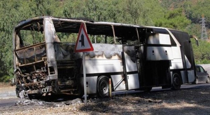 Edirne&#039;deki yanan otobüste 52 yolcu faciadan döndü